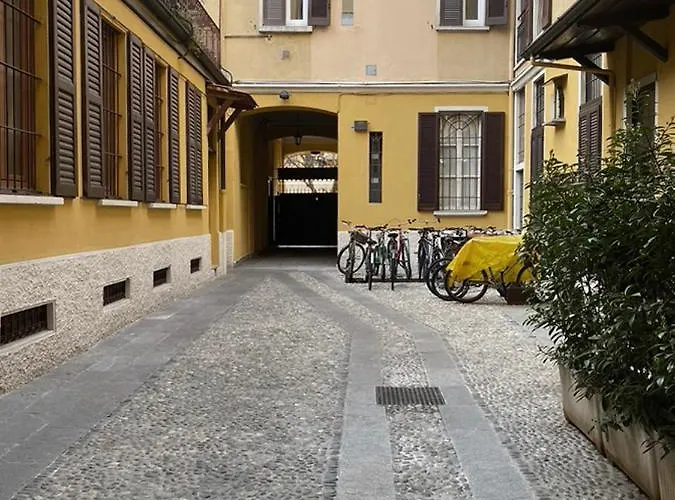 Apartamento Bilocale Di Design Con Vista In Crocetta Quadronno
