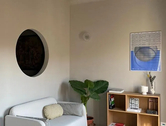 Apartamento Bilocale Di Design Con Vista In Crocetta Quadronno *
