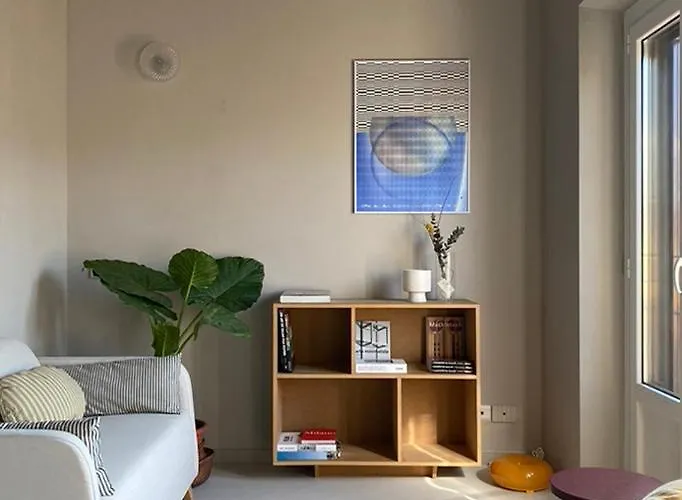 Bilocale Di Design Con Vista In Crocetta Quadronno Apartamento Milão